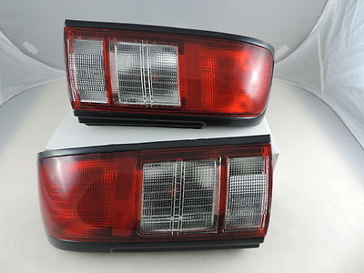 Spyder Auto 5085061 LED Red/Clear Taillights for 01-03 Lexus IS300 Spyder Auto 5085061 LED Red/Clear Taillights for 01-03 Lexus IS300