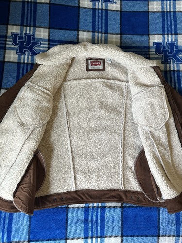 Levi's Faux Suede Shearling Trucker Jacket Sherpa Lining Brown Size Medium M - Picture 3 of 6