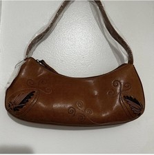 Vintage   90’s Elegant Brown Leather Shoulder Bag