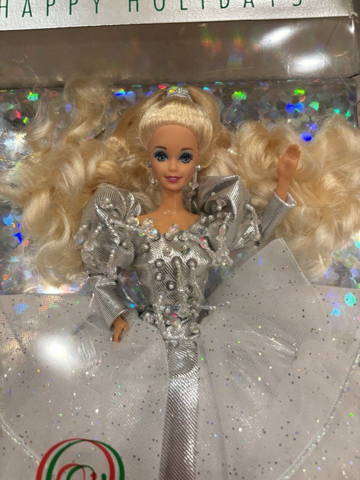 1992-happy-holidays-special-edition-barbie-doll-mattel-1429-holiday