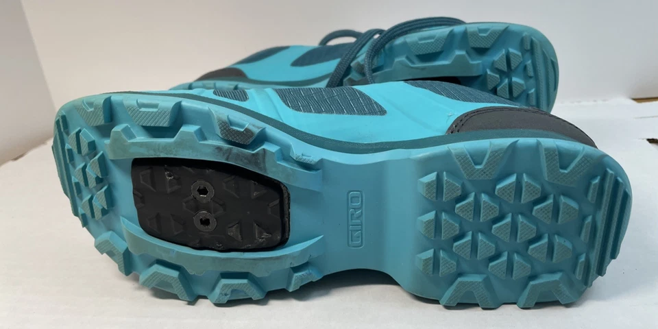Zapatos de ciclismo Giro Latch MTB para mujer talla 6,5 negros/verde azulado con cordones parte superior baja punta roja Foto 3 de 4