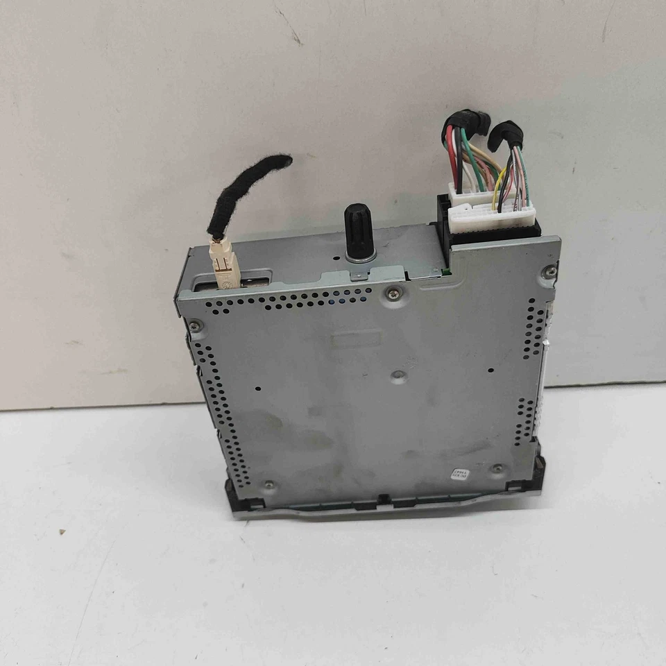 Renault Megane CC Music Radio CD Player Head Unit 281159184R 2014 31961174 - Bild 2 von 4
