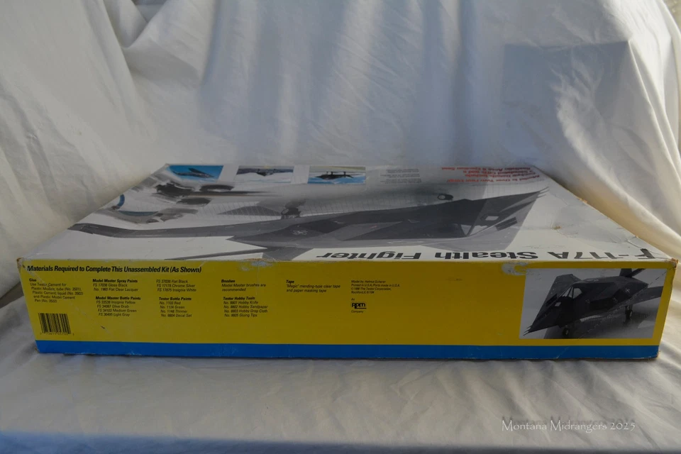 Testors F-117A Stealth FIghter Aircraft Model Kit #570 From 1990 1/32 Scale - Image 4 of 4
