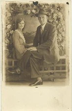rppc - ANCESTORS - LEE MEDKER & WIFE - Circa 1920-40