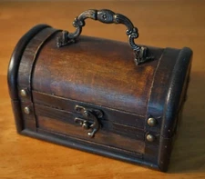 Pirate Treasure Chest Tropical Tiki Bar Beach Home Office Nautical Coastal Decor