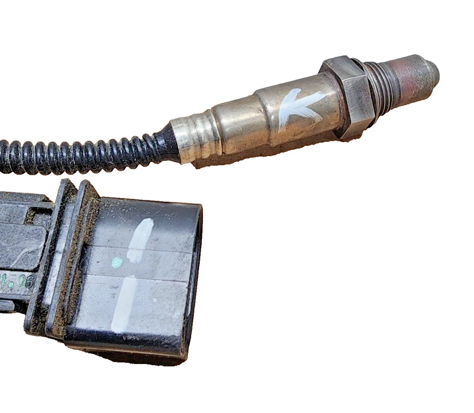 Sensor de oxígeno O2 aguas arriba Audi A8 A8L 2004-2010 lado derecho OEM 07C906262BD Foto 2 de 4