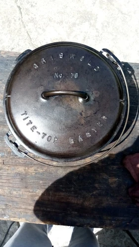 Vintage 1920 Griswold Cast Iron Dutch Oven ERIE 10 835B With A2553 Lid