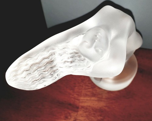 GORGEOUS AUTHENTIC LALIQUE CHRYSIS FROSTED CRYSTAL NUDE SCULPTURE MASCOT w/BOX - Picture 4 of 9