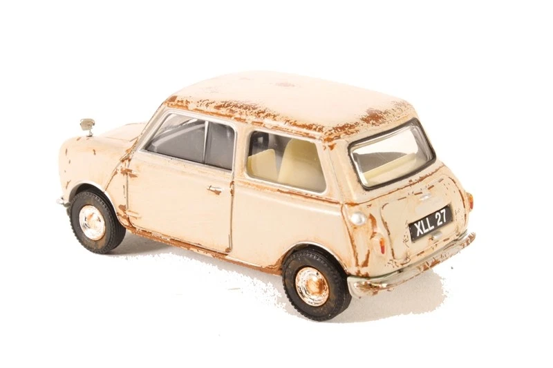 Corgi VA01316 Austin Mini Se7en Deluxe, Farina Grey, The 4th Oldest Surviving mi - Image 2 of 4