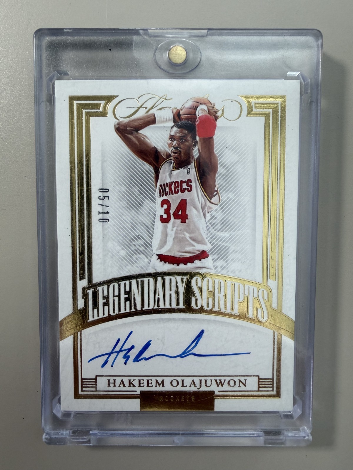 2021-22 Panini Flawless Hakeem Olajuwon Legendary Scripts Auto /10 view 1