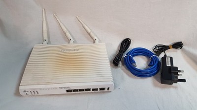 Draytek Vigor 2830n ADSL2 Wireless Security Firewall mit Netzteil