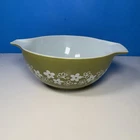 Vintage Pyrex Spring Blossom  1.5 Qt Mixing Bowl Cinderella Style #442