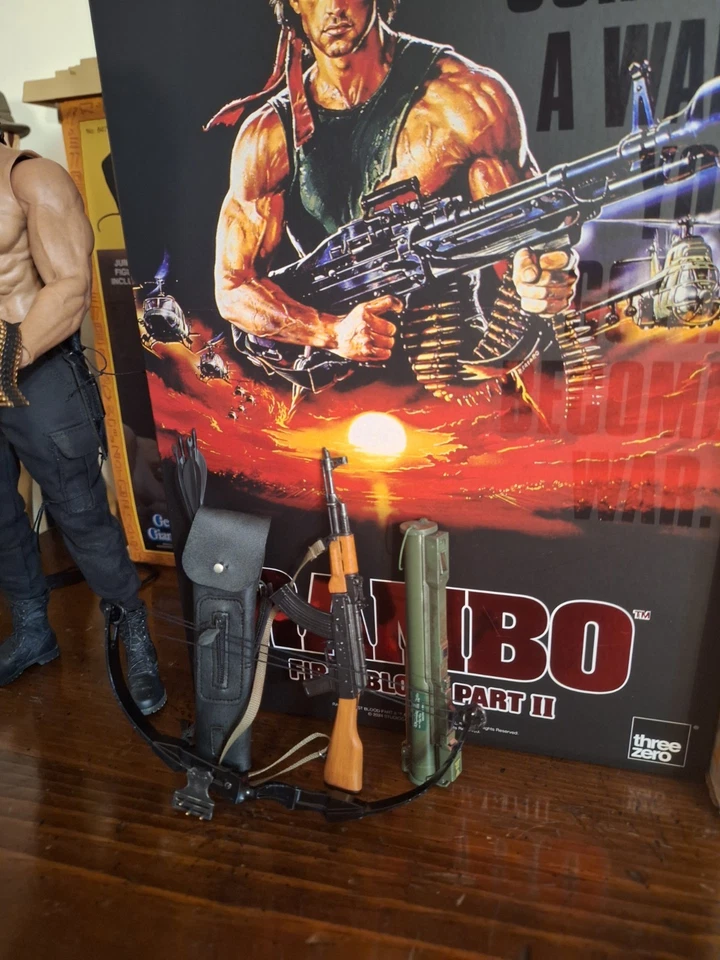 threezero Rambo First Blood Part II 1/6 John Rambo de Japón Foto 4 de 4