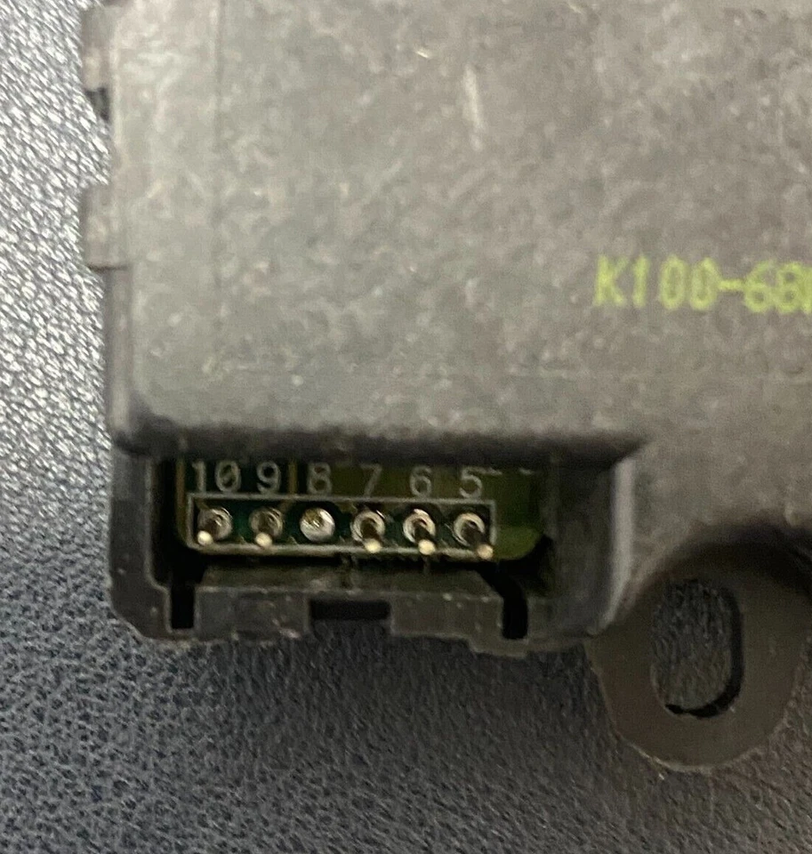 SMP F04017 NEW HVAC Floor Mode Door Actuator  - Imagem 4 de 4