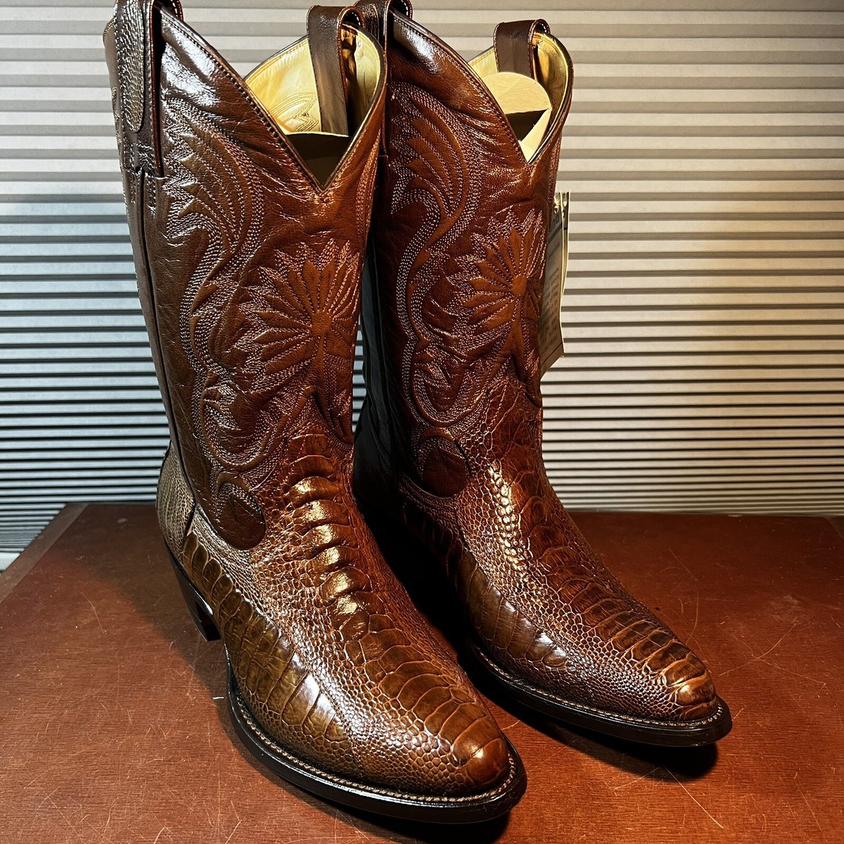 Montana Vintage New Old Stock Mens Sz 6B Brown Ostrich Leg Leather