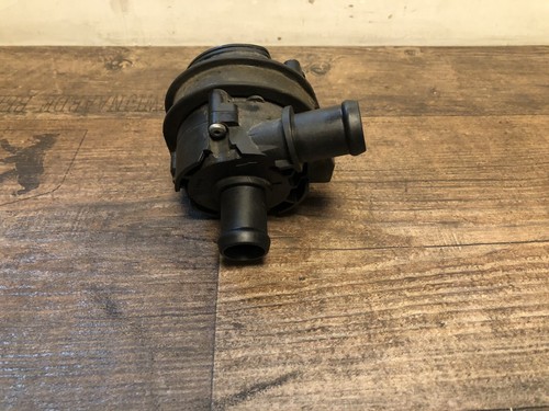 VW Audi Seat Skoda 1,2 TSI   Zusatzwasserpumpe  5C0965567A  0392023211