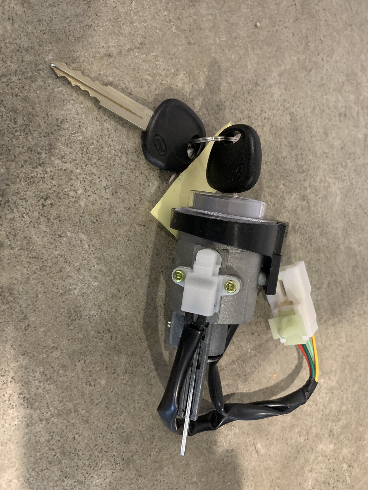 OEM Hyundai Santa Fe Ignition Switch PN 8192026A50 eBay