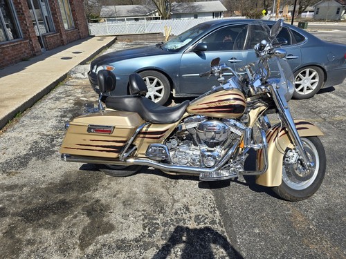 2003 Harley-Davidson Touring - Picture 2 of 15