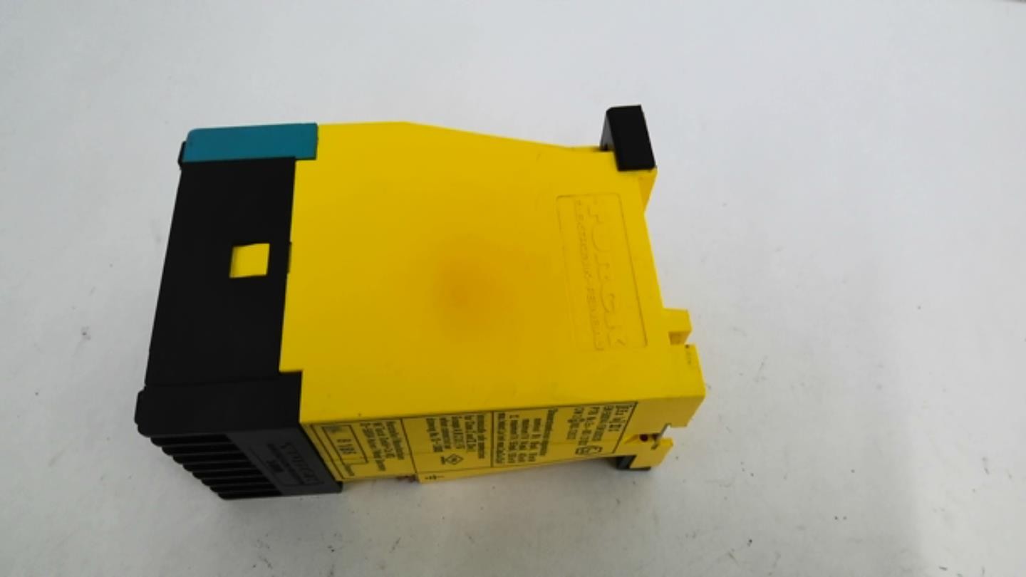 Turck MS13-22ExO-T 110 VAC Amplifier