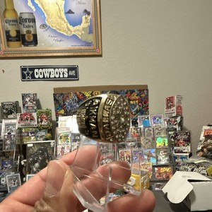Troy Aikman- Dallas Cowboys replica superbowl 27 Ring w/ Star Design, Size 10