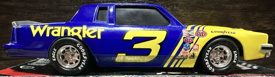 Banco diecast NASCAR 1981 Dale Earnhardt Sr #3 Wrangler Pontiac 1/24 acción Foto 4 de 4