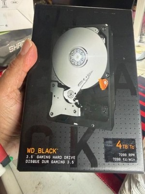 BRAND NEW Western Digital (WDBSLA0040HNCNRSN)  3.5 GAMING HARD DRIVE