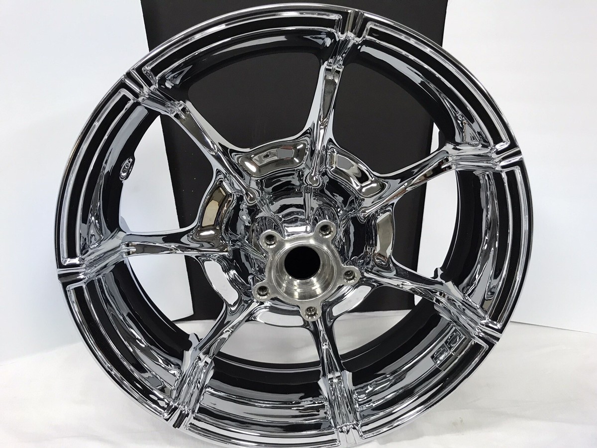 Harley-Davidson slicer custom 16” chrome rear wheel P/N 40900332