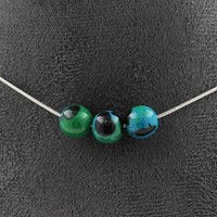 Pierres Et MinéRaux Collier 3 Perlen Chrysocolle TeintéE 8 Mm Kette Aus Stahl