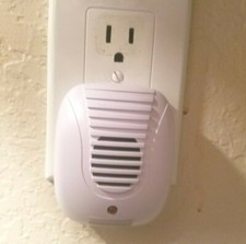 Home Ultrasonic BED BUG Cimicosis Repellent TREATMENT Prevention BEDBUG Killer