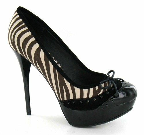 Ladies F9490 stripe court shoe by Spot On £5.99 - Picture 3 of 17