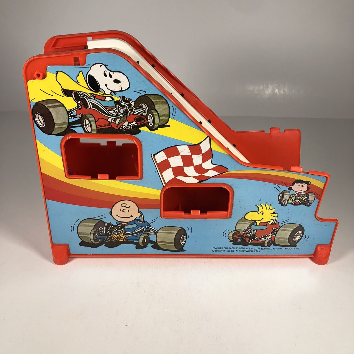 Vintage Snoopy Speedway By Aviva In Original Box ( WON'T Vintage Snoopy Speedway By Aviva In Original Box ( WON'T