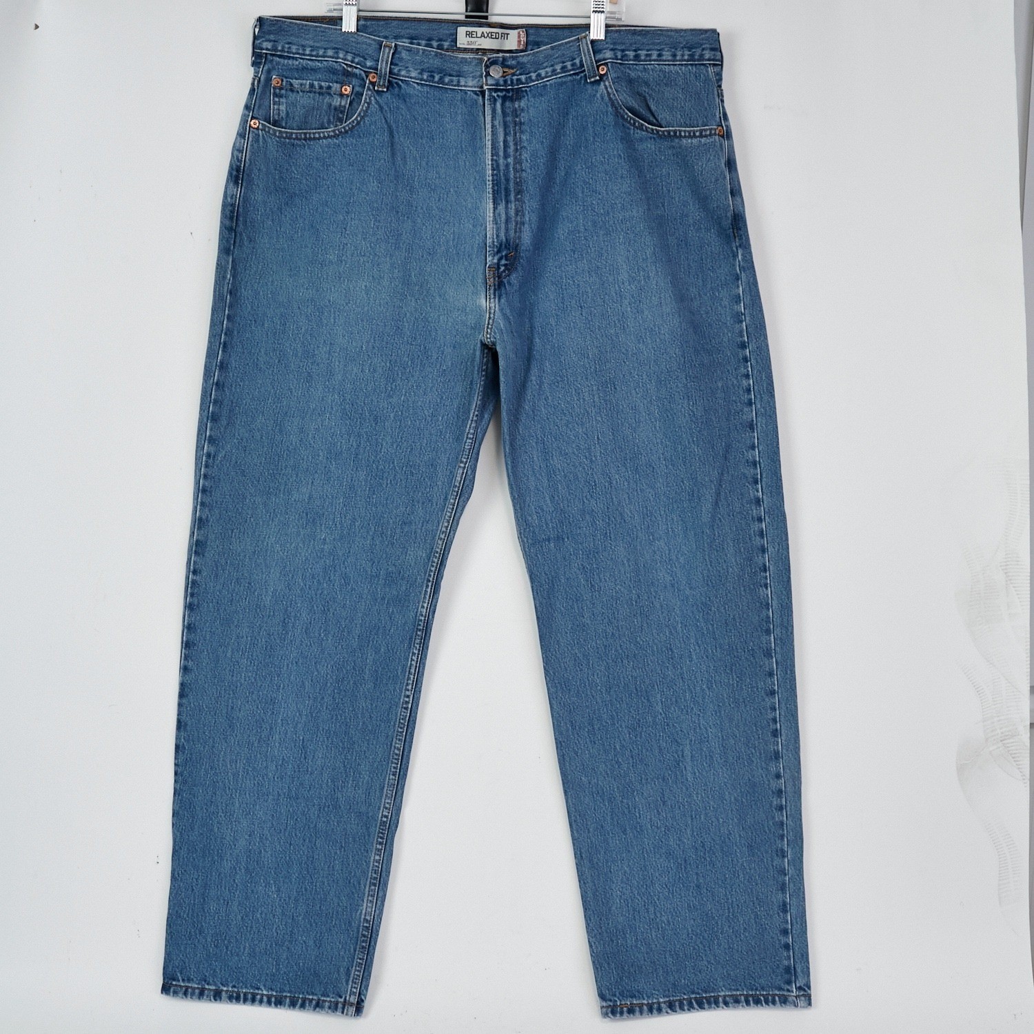 Levis 550 Men's 44x32 Relaxed Fit Tapered Leg Stonewashed Blue Denim FITS 43x31