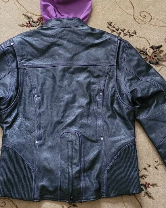 Milwaukee Leather Women's Black and Purple Leather Hoodie Jacket Size 2XL - Image 4 of 4