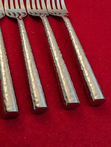 Lot Of 4 Unmarked Hammered Round Tip Stainless Heavy Salad Forks 6 5/8" - Picture 2 of 5