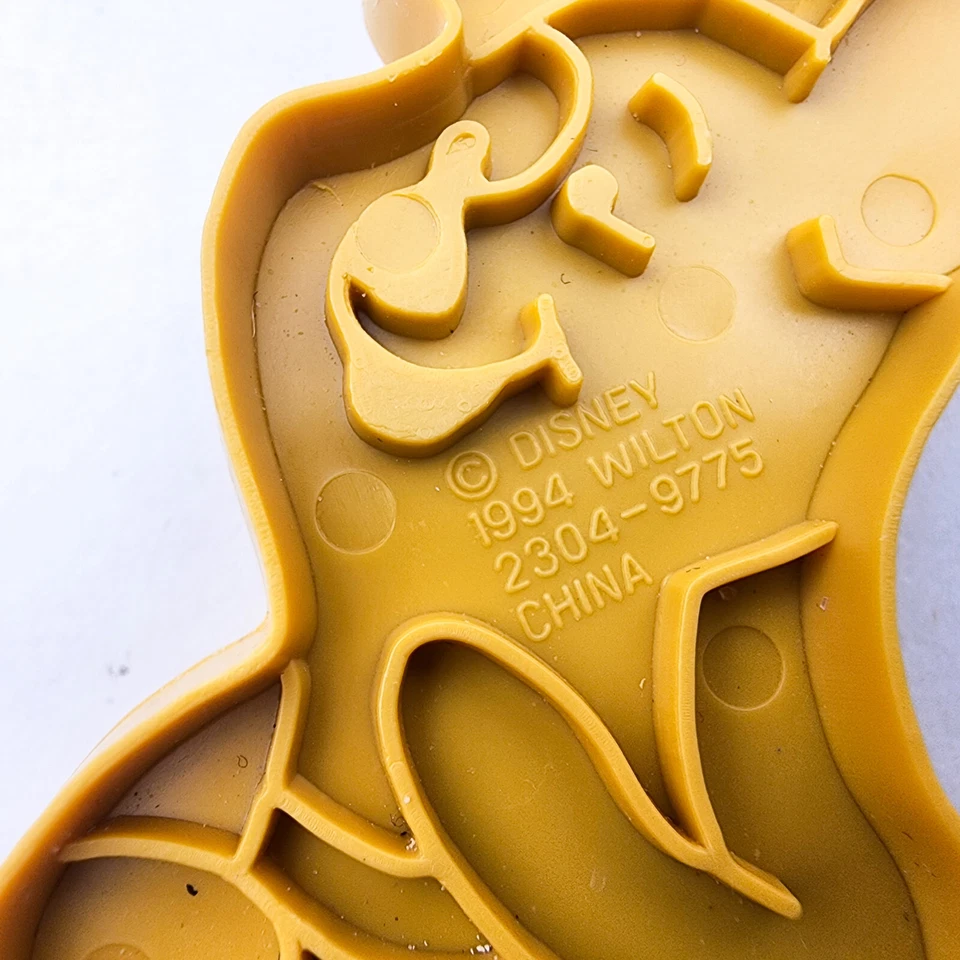 Juego de 3 cortadores de galletas vintage Wilton Dinsey Piglet Donald Duck & Goofy Foto 4 de 4