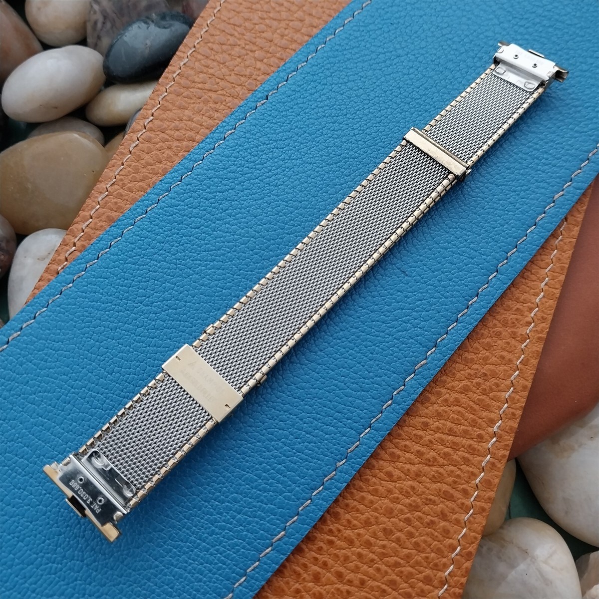 s-l1200.jpg s-l1200.jpg