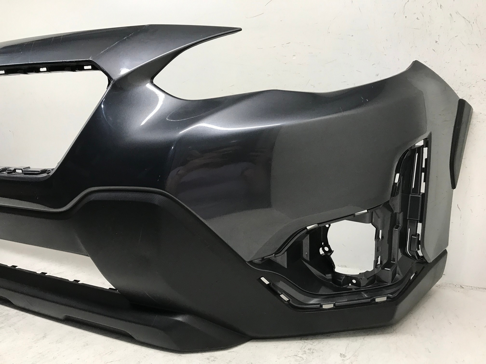 2021 Subaru Crosstrek Front Bumper Cover Assembly 57704FL030 OEM for