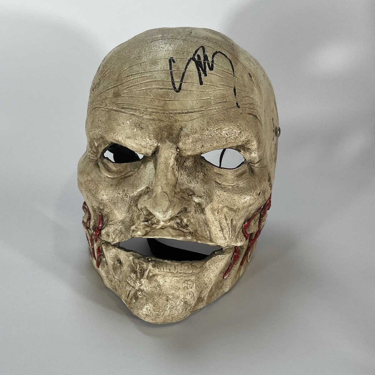 Corey Taylor Signed Slipknot Fibreglass Mask Gray Chapter Beckett
