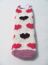 NWT WOMEN'S SOCK SIZE 9-11 PINK  PURPLE HEARTS COZY SLIPPER SOCKS
