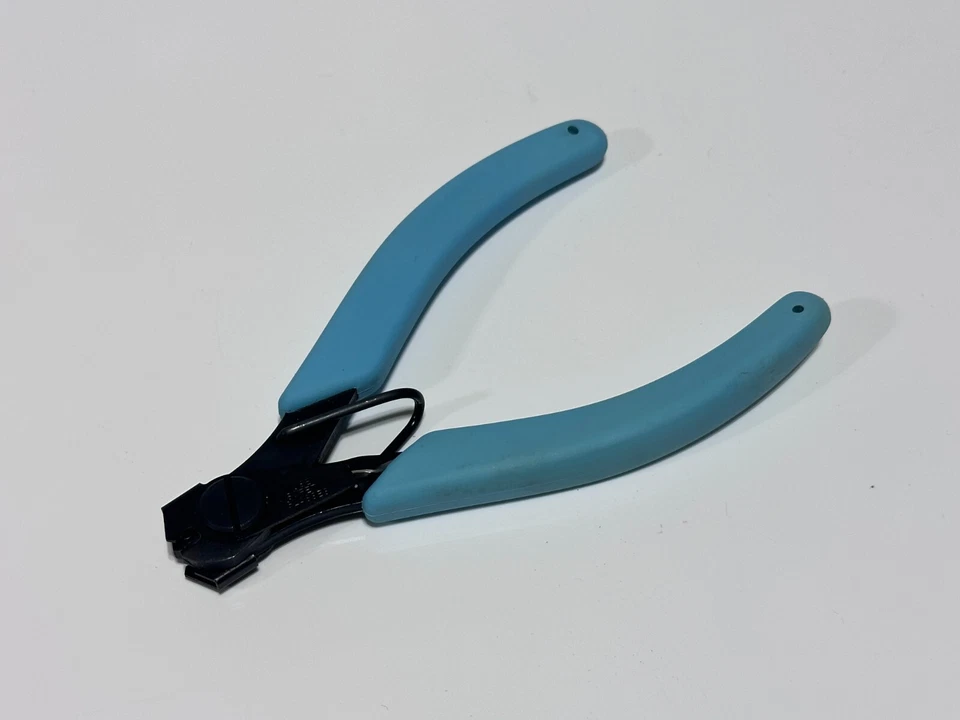NOS Xcelite Tools USA 134CG ESD Hard Wire Cutter, 5-7/16 Length, Baby Blue Grip - Image 4 of 4