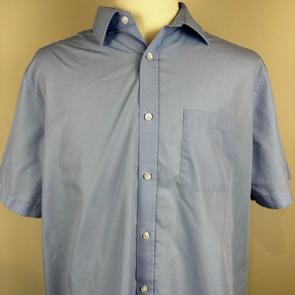 Camisa de vestir azul claro manga corta 17,5 con bolsillo MARK & SPENCER para hombre Foto 2 de 4