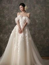 Wedding Dresses Party Detachable Puff Sleeves Lacing up Pleats Appliques Dress