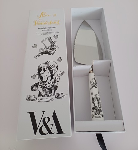 Victoria & Albert Alice im Wunderland Kuchenscheibe mit Porzellangriff