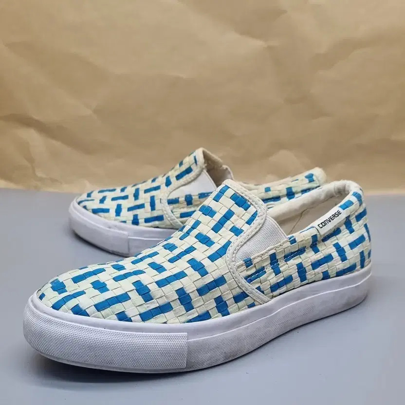 Converse Multi-Color Woven Women's Slip-On Shoes - Size 230 thumbnail 5