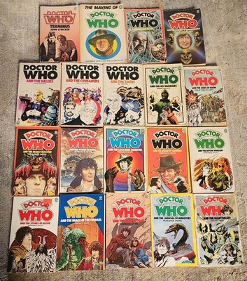19 Doctor Who Taschenbücher zielen auf verschiedene Autoren u.a. das Making of... DR1