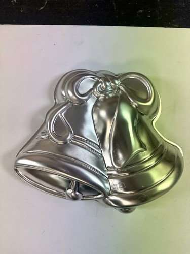 Campanas de Navidad Nordic Ware 'Vintage Holiday Pan-Limited Edition' 8 tazas sartén para pasteles - Imagen 4 de 4