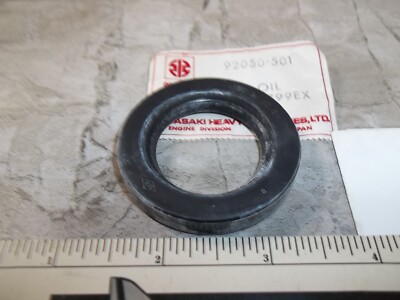 KAWASAKI 76 - 92 JS440 JS550 JS300 SHAFT OIL SEAL 92050-501 JET