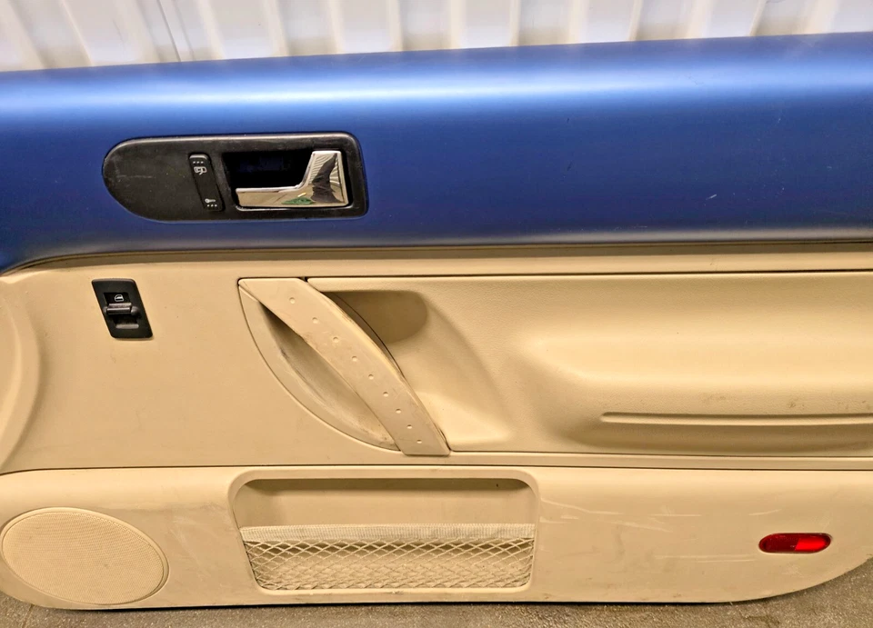 98-10 VW Volkswagen New Beetle HARDTOP Door Panels Blue/Tan Right Passenger OEM - Image 3 of 4