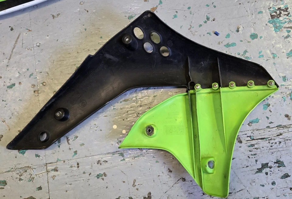 KAWASAKI 2006 KX250F JUEGO PLÁSTICO RECAMBIO OVNI Foto 3 de 4