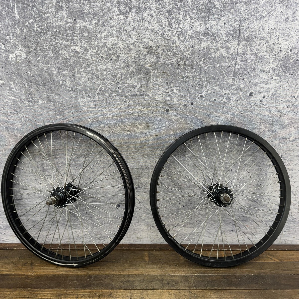 Vintage GT Mohawk BMX Wheelset 14mm 48h 48 20in Black Hubs Nutted
